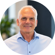 Dr. Uwe Nickel